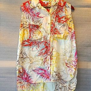 Cabi silk sleeve less button blouse size M